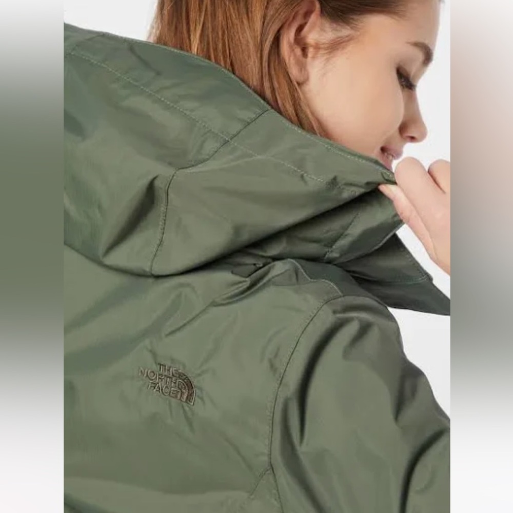 The North Face Women’s Hooded Dry Vent Jacket Size M
Color Thyme - Picture 5 of 16
